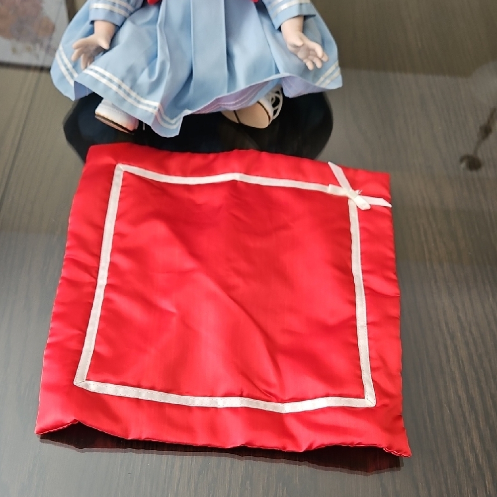 Blue and Red Sailor Doll - Picture 3 of 6